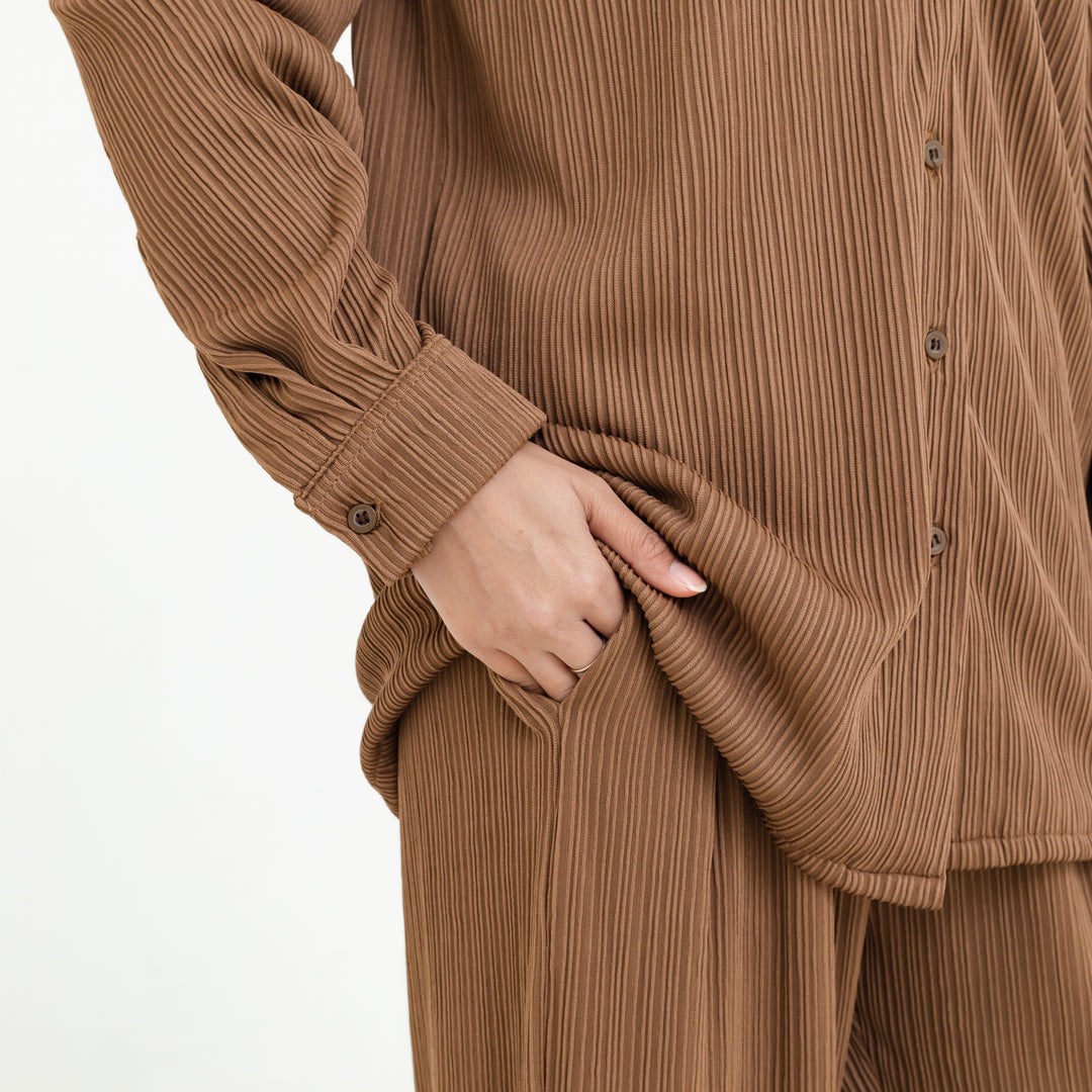 #color_brown